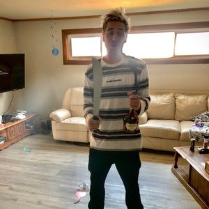 Meet your Posher, Austin